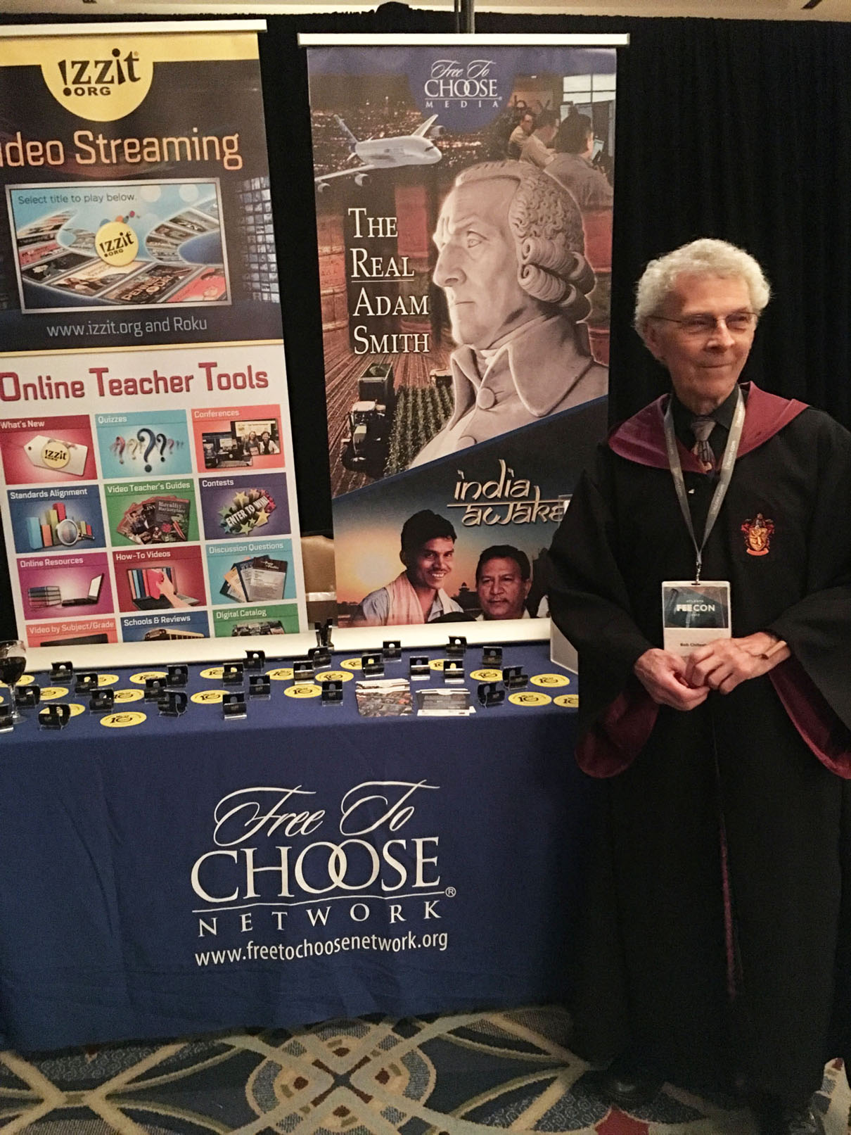 At the 2017 FeeCon in Atlanta, Bob Chitester conducted an unforgettable (and well-attended) session entitled, "Hogwarts and the Libertarian Wizards," in which he brought out some of the Libertarian themes in the best-selling books. He did it in a wizard gown and a wand that he whittled himself!